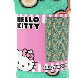 Hello Kitty Gingerbread blanket Chrismas 🎄🎄😱 Cobija Pekeña Las Medidas En Las Fotografía Estoy En South Gate 