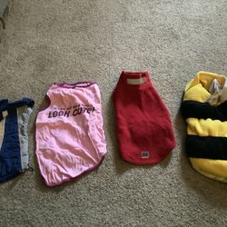 Lot Of 4 Dogs Outfits  Rain Coat , T Shirt, Fleece Jacket , Bee Outfit   Small 