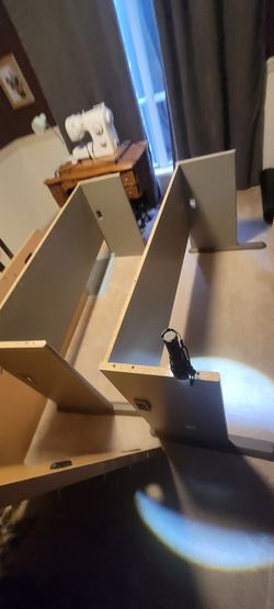 Large L SHAPED DESK