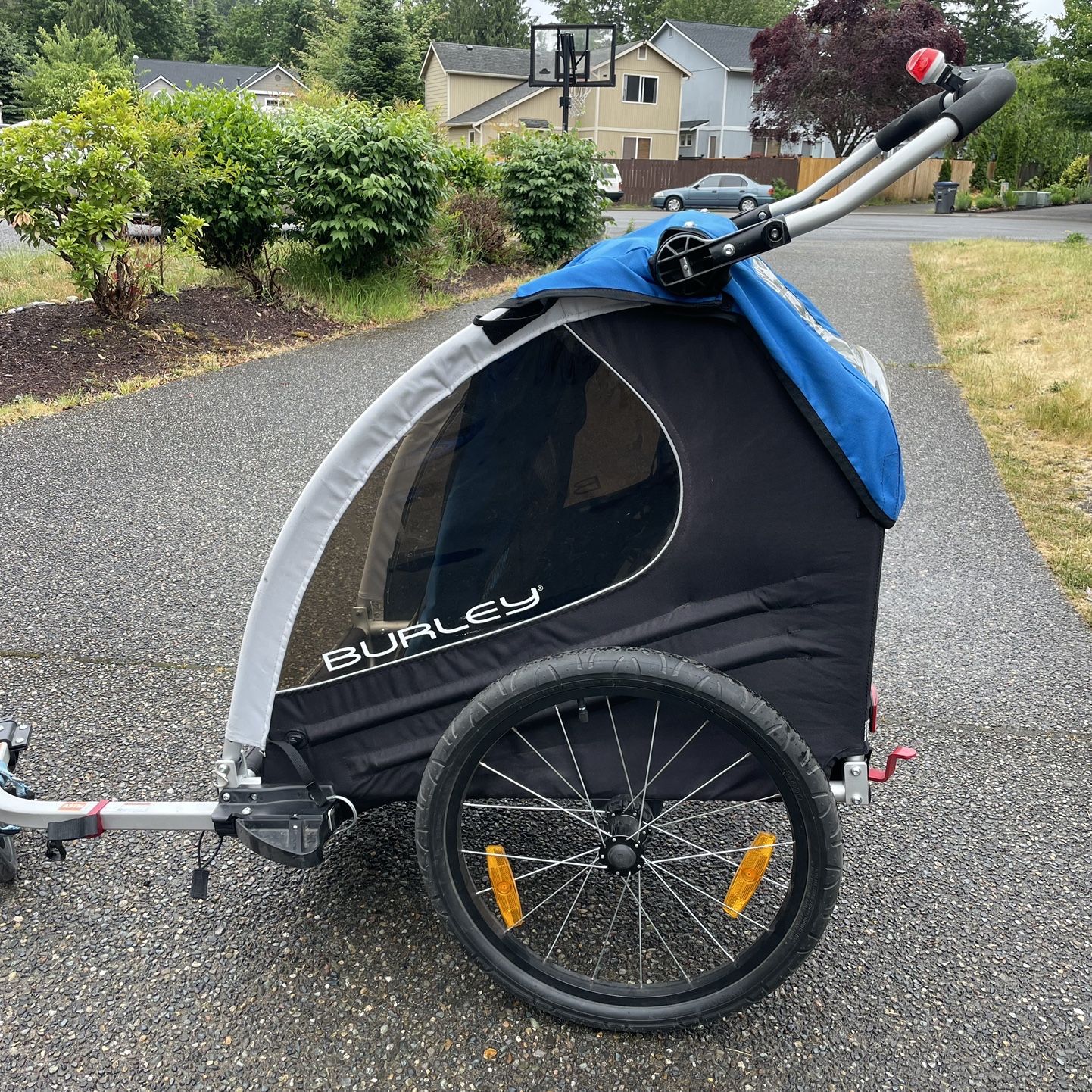 Burley Encore Bike And jogging Trailer for Sale in Maple Valley