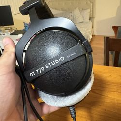 beyerdynamic DT770 Studio Headphones 