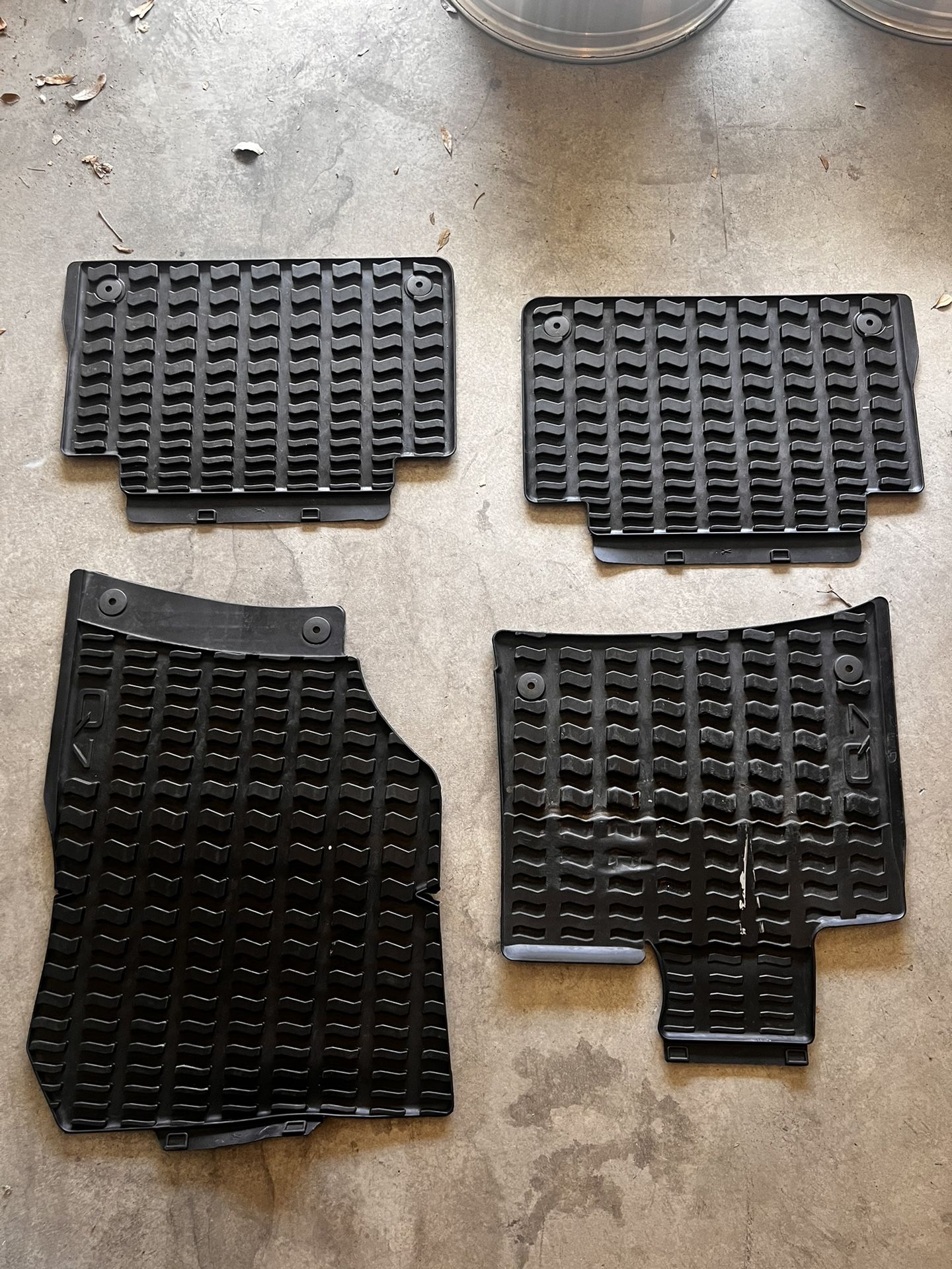 2015 Audi Q7 Floor Mats