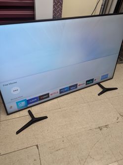 Samsung smart 65"smart TV with remote