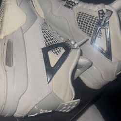 Jordan Retro 4s