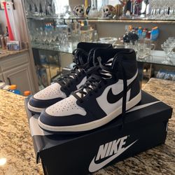 Jordan 1 Retro High OG Midnight Blue 