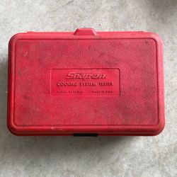 SNAP-ON COOLING SYSTEM TESTER