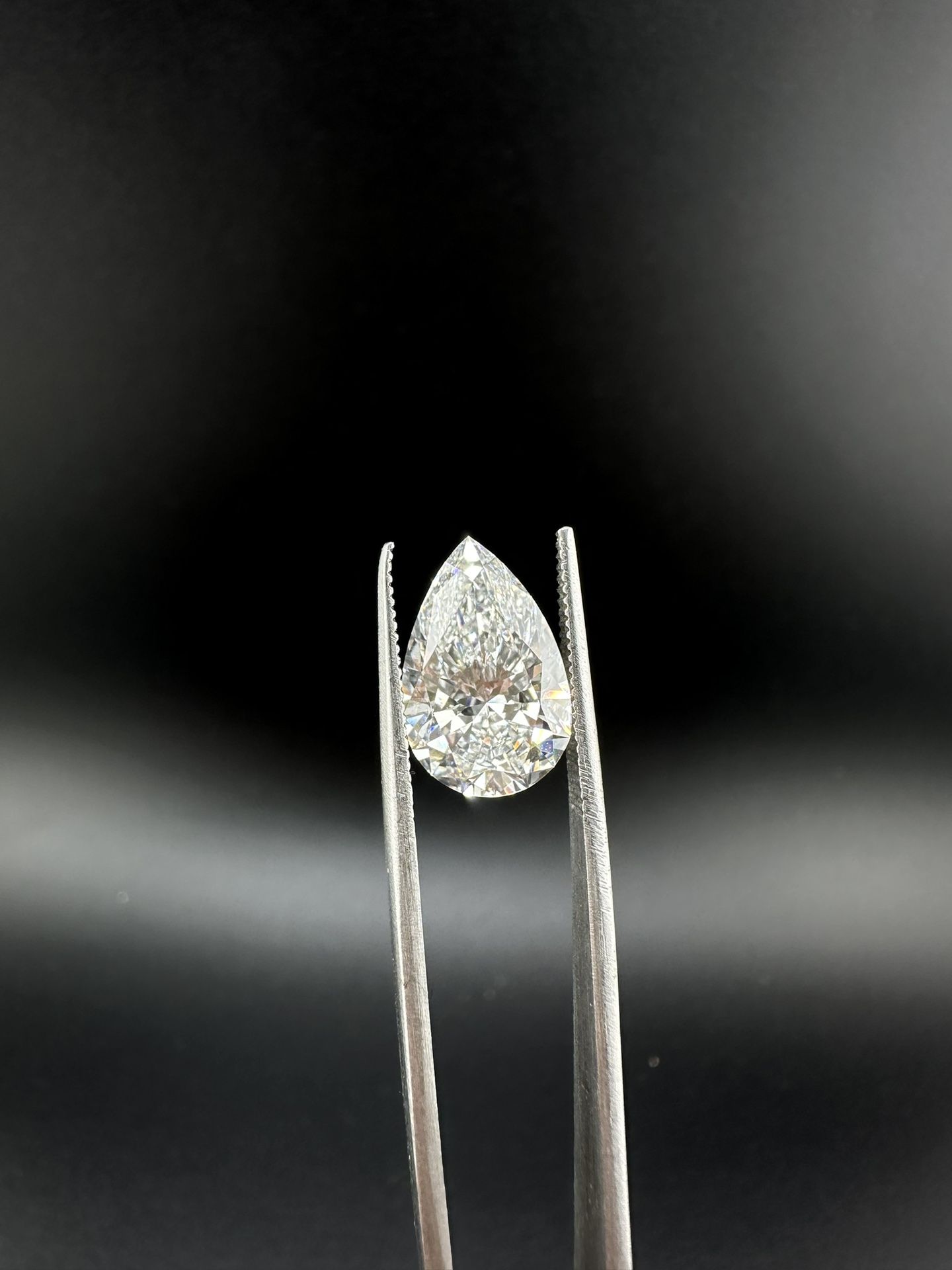 4.10ct D VVS2 pear Shape Diamond Certified
