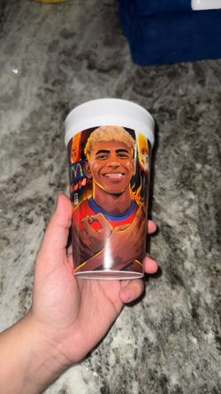 Lamlne yamal McDonald’s rare cup
