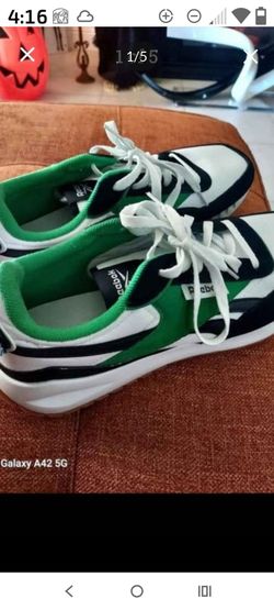 NEW MEN REEBOK  11.5 SHOES! We Have Lot's More Shoes On Our Page!
