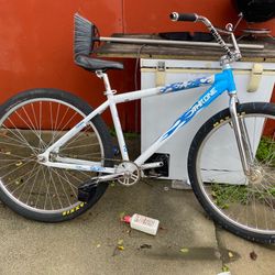Throne Bike