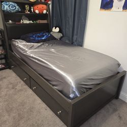 Twin Bed With Bunkie Board And Mattress