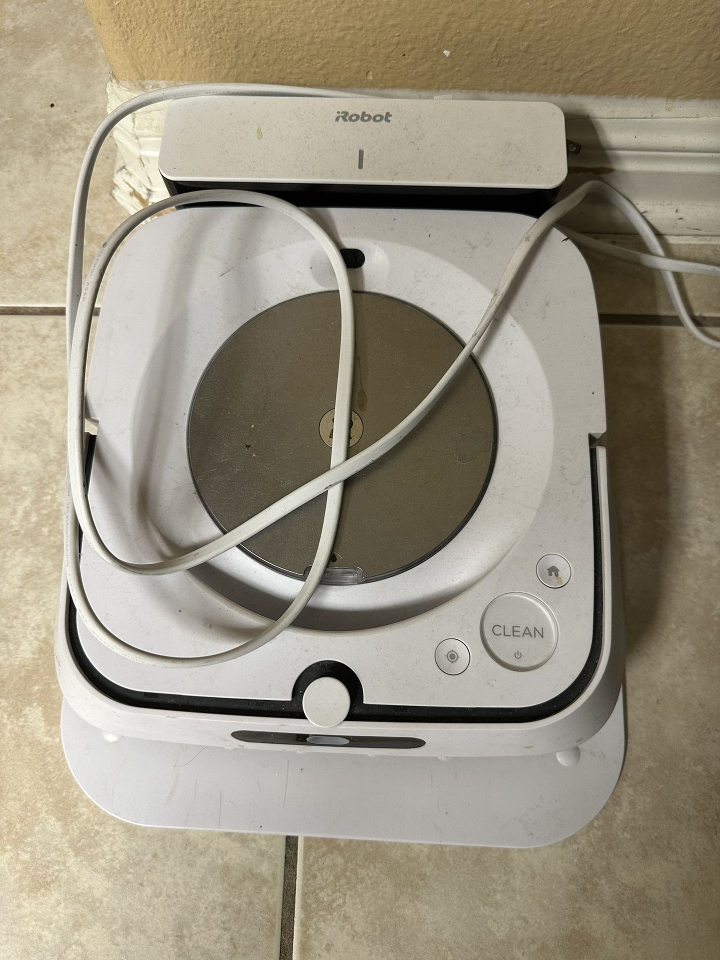 iRobot Braava jet m6 (6110) Wi-Fi Connected Robot Mop