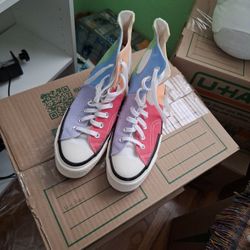 Pride Converse - Women's 9