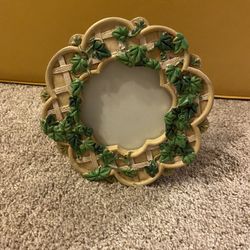 3” Circular Lattice Ivy Picture Frame