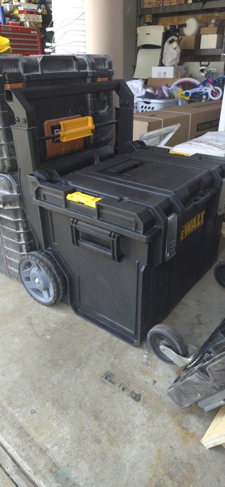 Dewalt Rolling Toolbox