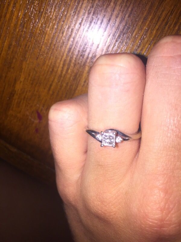 Princess cut diamond ring