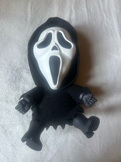 Ghostface / Michael Myers plushes