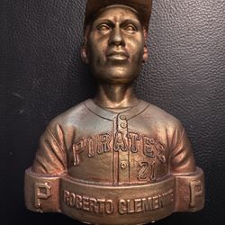 Roberto Clemente Bust Limited Edition Bust! Nice! PITTSBURGH PIRATES