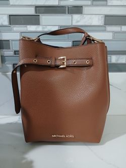 Michael Kors Brown Leather Bucket Bag used in good condition