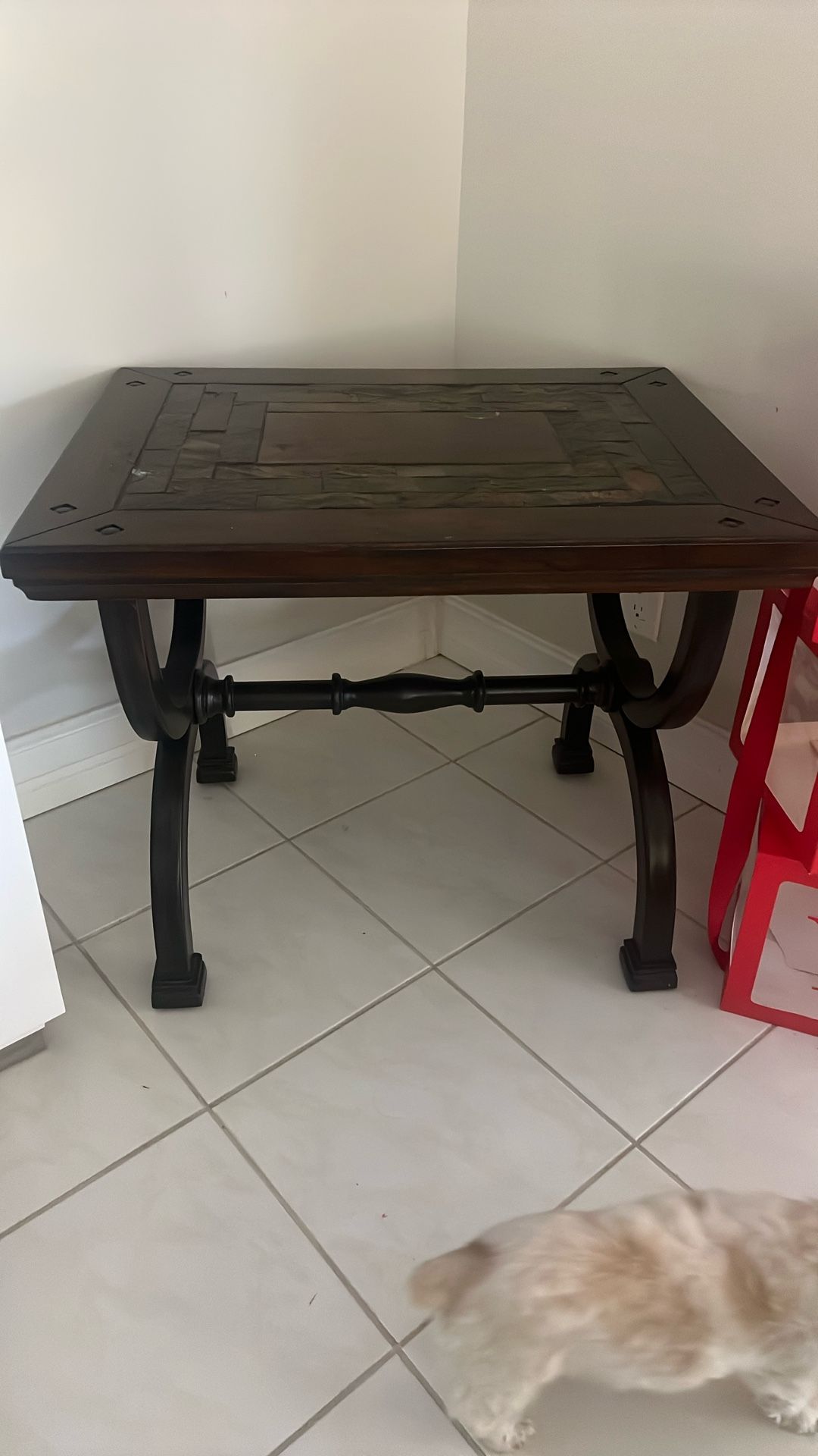 2 Living Room End Tables