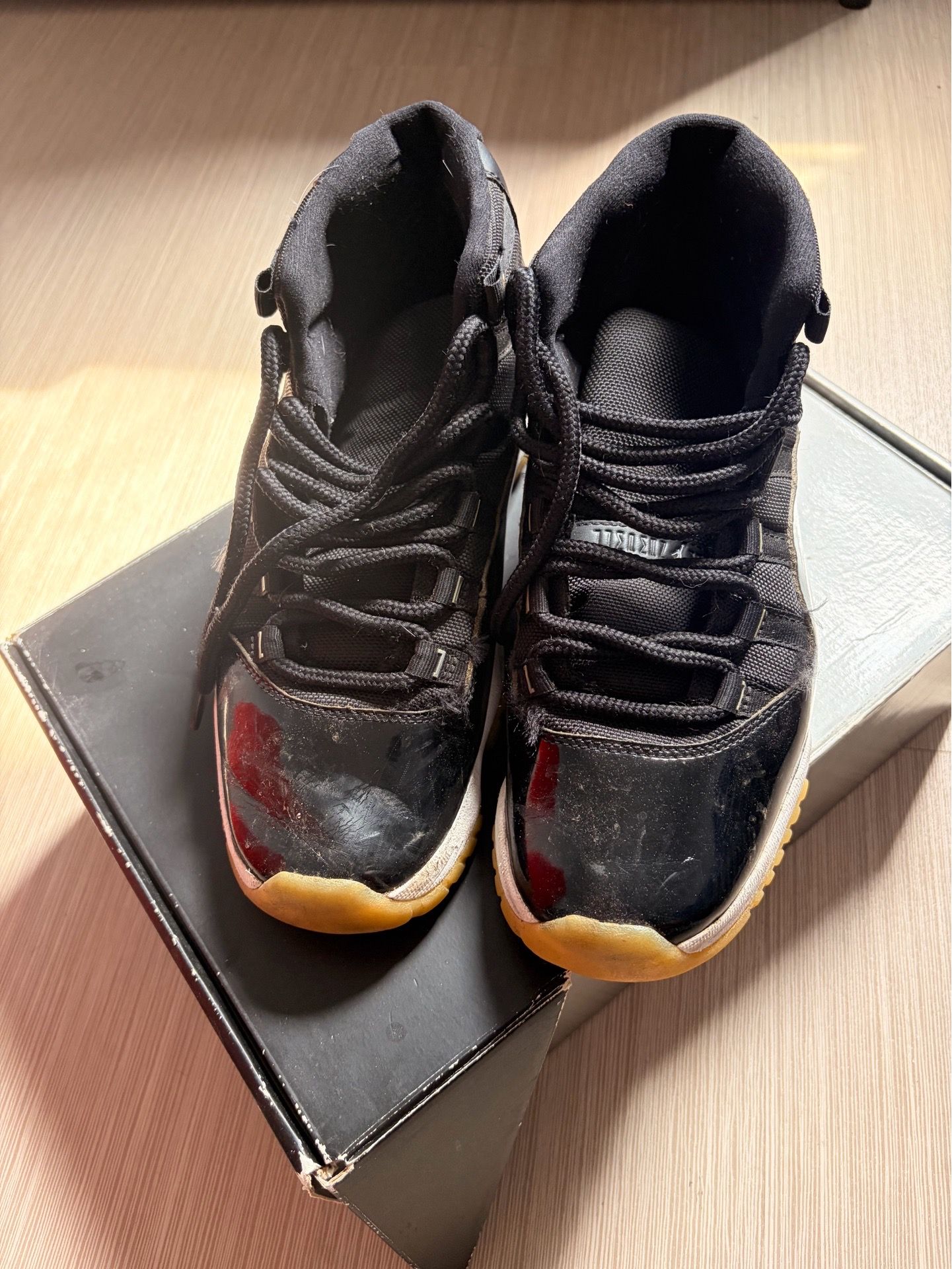 Jordan 11 jubilee (throw offers)
