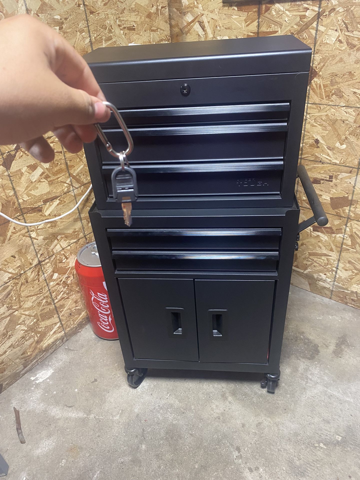 Tool Box On Wheel