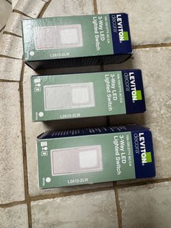 Electrical plugs (6) and switches (3)