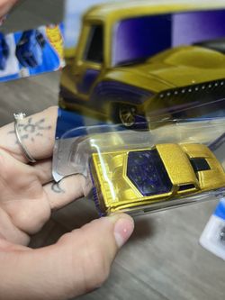 Hotwheels Gold And Purple Bouncin Bass 2025