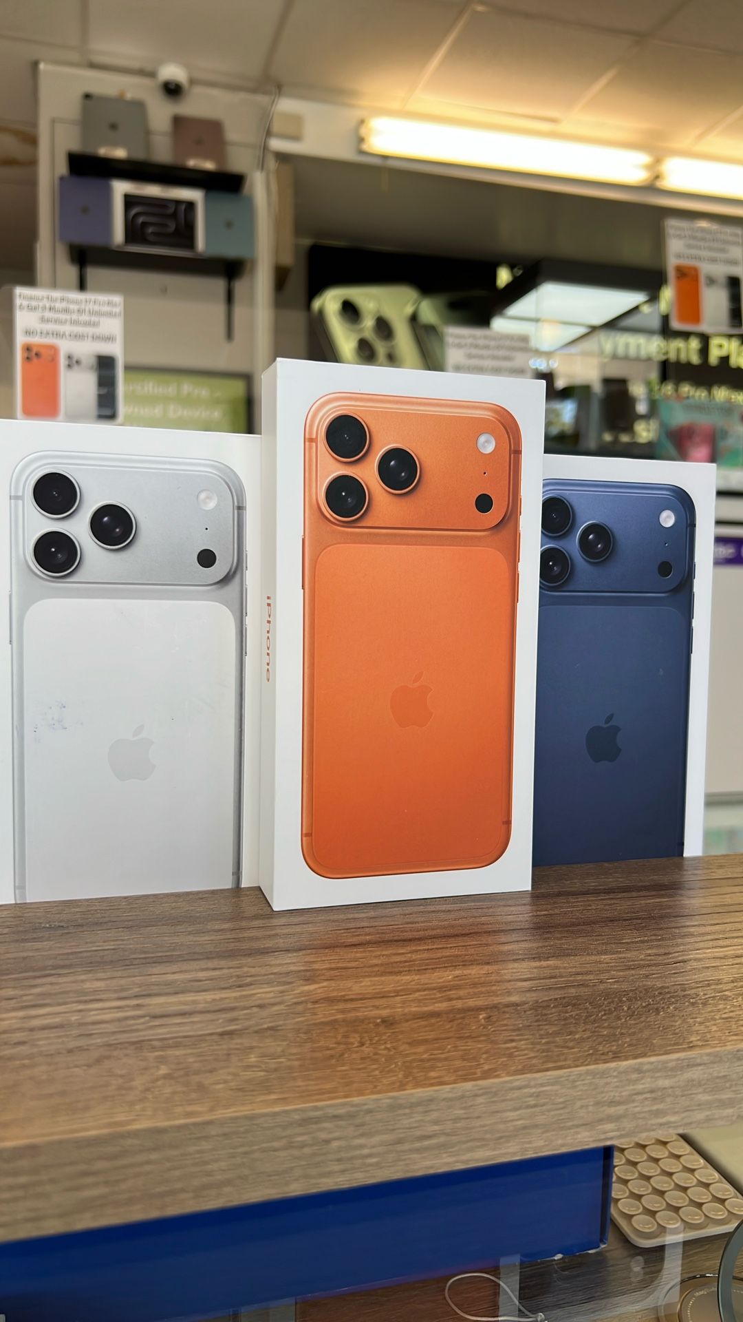 Finnace The New Apple iPhone 17 Pro Max UNLOCKED 