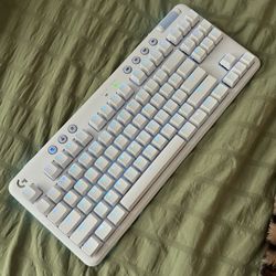 G Logitech - G715 Aurora Collection TKL Wireless Mechanical Clicky Switch Gaming Keyboard for PC/Mac with Palm Rest Included 