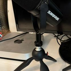 Shure Mv7 Microphone Wirh Stand Cokes With Smb7 Filter