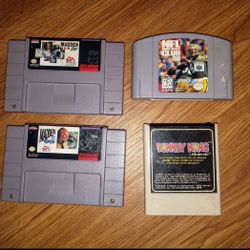 4 Vintage Nintendo Game Cartridges 