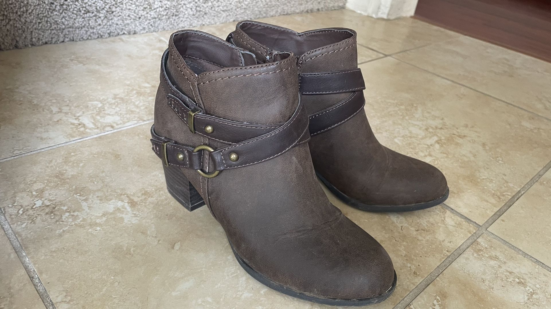 Indigo Rd ankle boots (size 6.5)