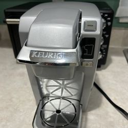 Keurig K10 Mini Plus Coffeemaker Brewing System