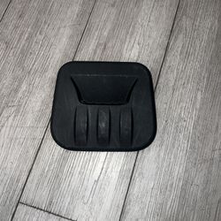 2017-2025 CHRYSLER PACIFICA REAR LEFT SIDE FLOOR VENT OUTLET TRIM COVER OEM