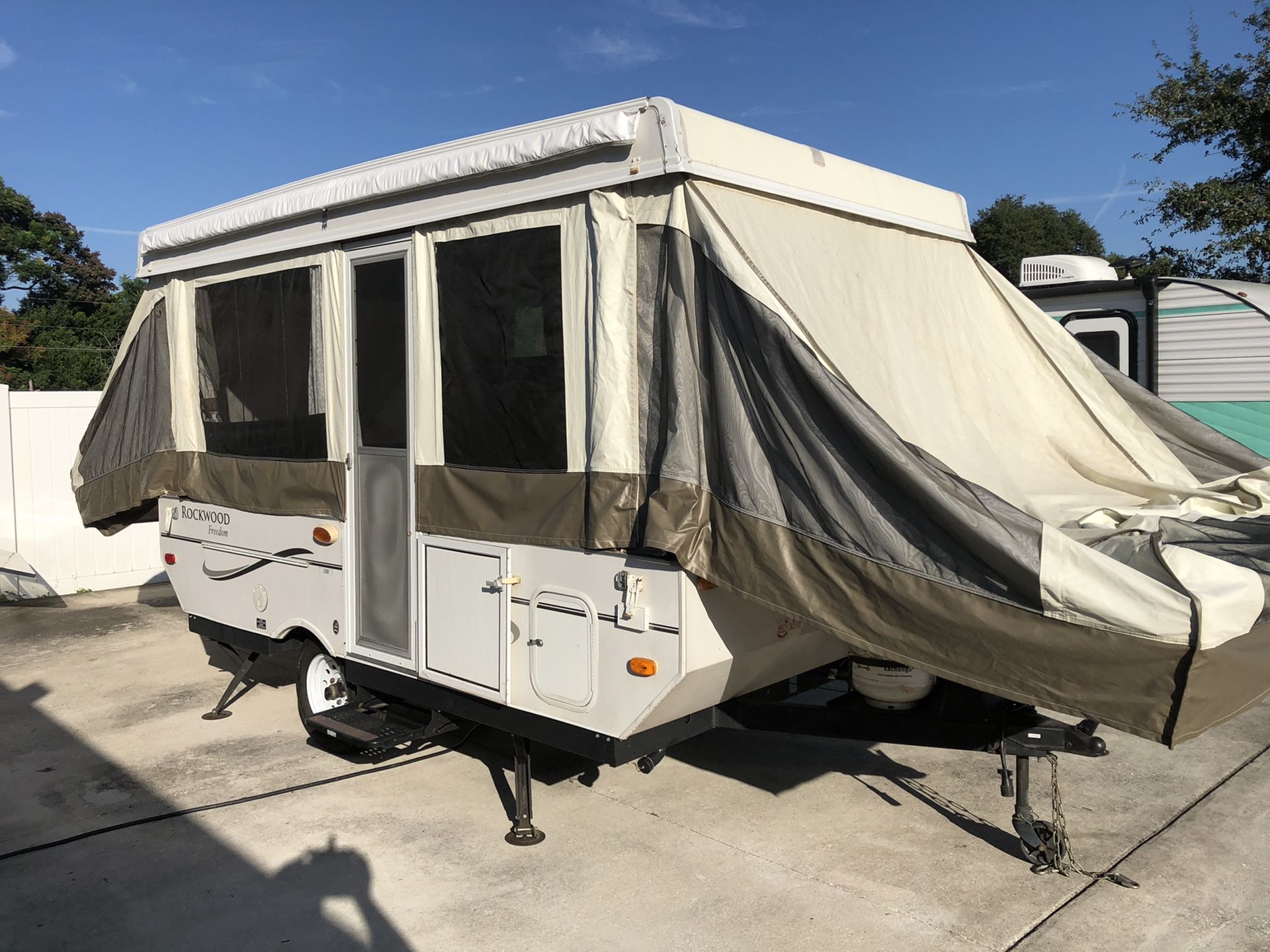 Travel trailer