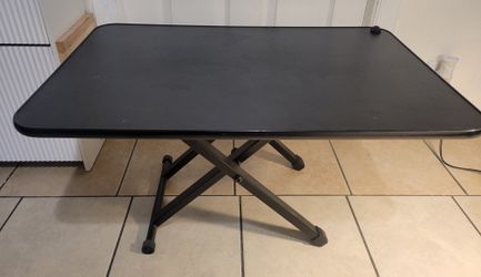 Standing desk converter
