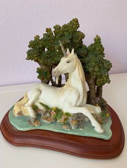 Collectible Polystone Unicorn Statue 