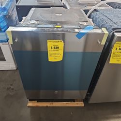 GE 24in Top Control Built-In Dishwasher Fingerprint Resistant Dry Boost 3rd Racks 47dBA