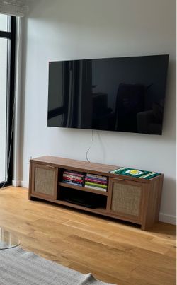 65" Samsung QLED TV