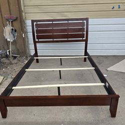 QUEEN BED FRAME 