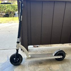 Pulse Performance Products DX1 Freestyle Dirt Scooter, Black/White