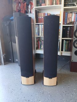 Paradigm Monitor 7 V3 tower speakers
