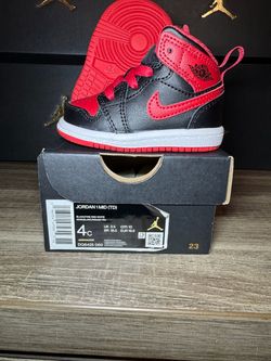 Jordan 1 Mid Size 4c