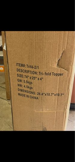 Tri fold mattress topper brand new in box