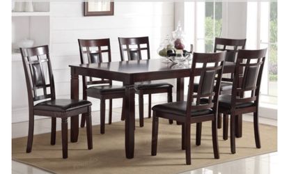 Dining Table Set