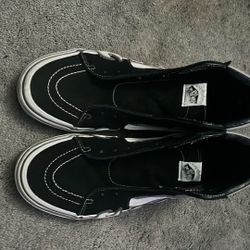 Vans Sk8-Hi Flame (size 10) Grey And Black