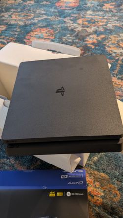 PlayStation 4 Slim