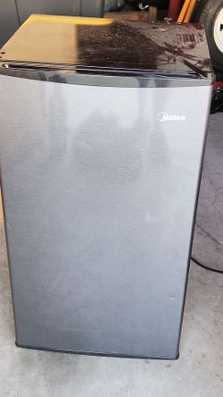 Small refrigerator