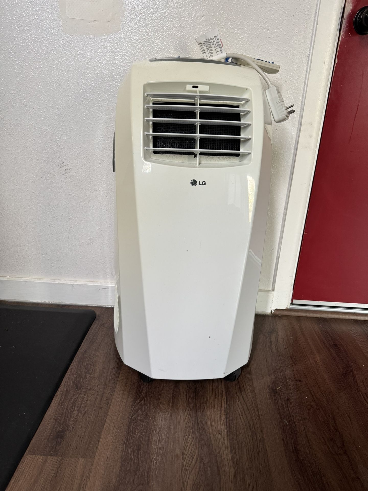 LG Portable Air Conditioner (3)